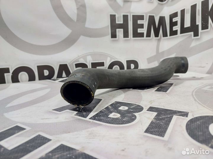 Верхний патрубок радиатора Mercedes W208 M111