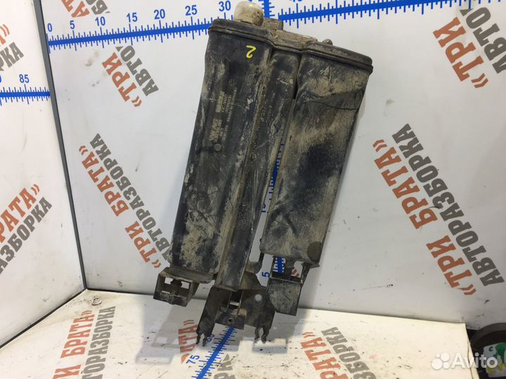 Шкода Октавия Абсорбер бака