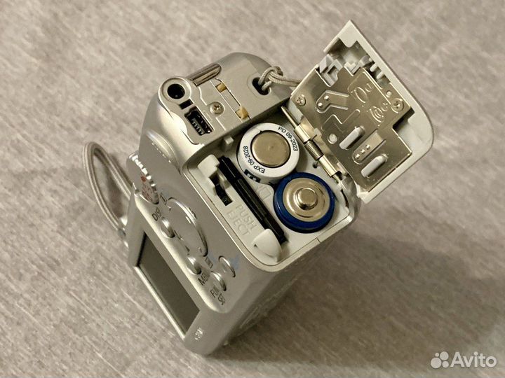 Фотоаппарат Canon A430, дух 2000-х, идеал