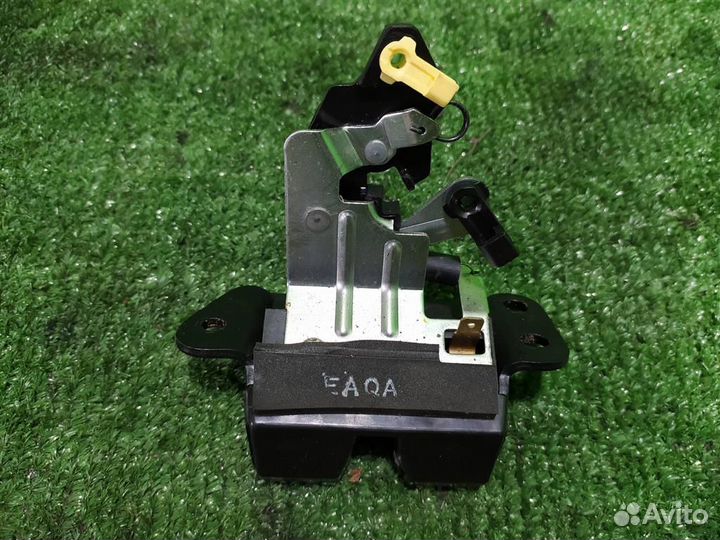 Замок крышки багажника Hyundai I20 2009