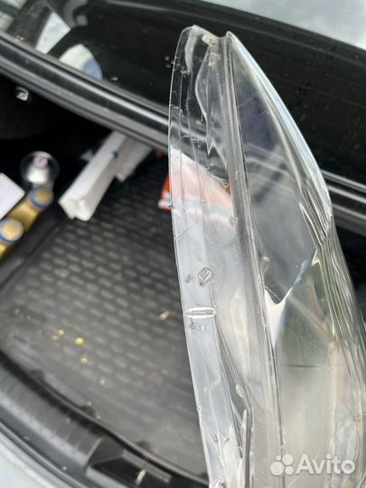 Стекло на фару