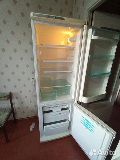 Холодильник бу stinol