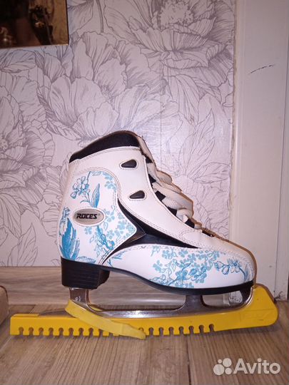 Коньки фигурные 38 размер