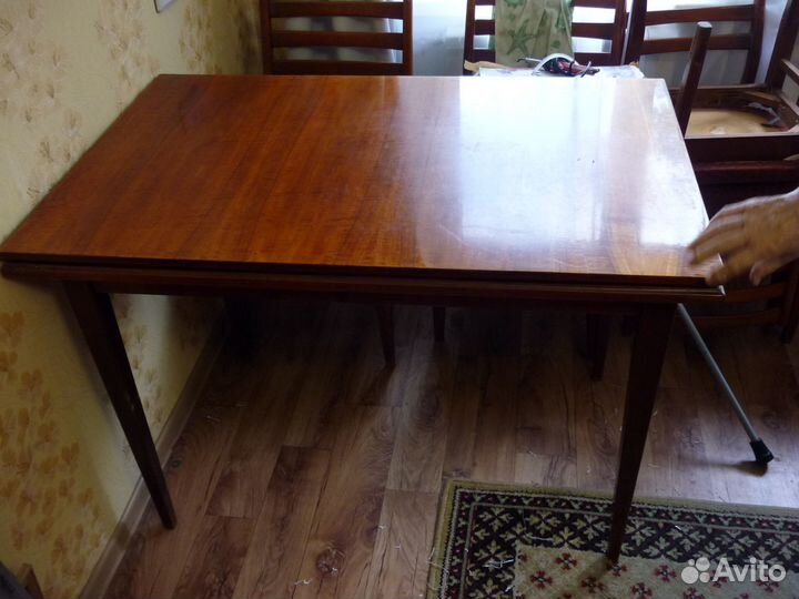 Шкафы, стол от румынского гарнитура