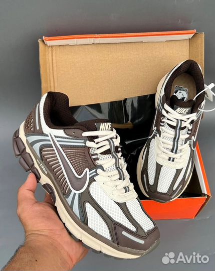 Кроссовки Nike Air Zoom Vomero 5 Coffee