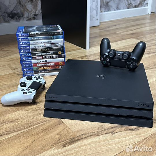 Sony PS4 Pro 1tb и Sony PS4 Fat V2