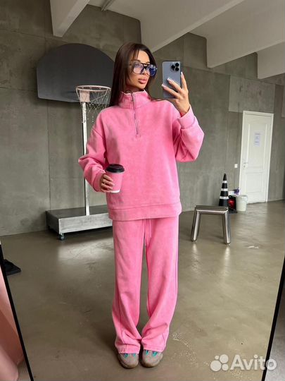 Спортивный костюм женский