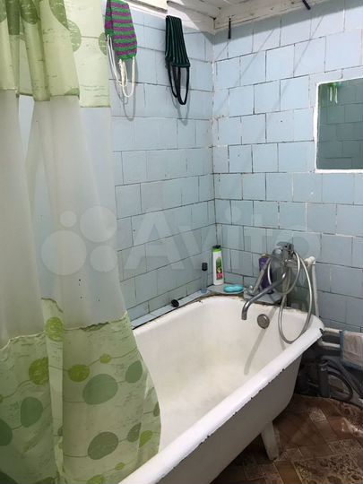 Комната 18 м² в 5-к., 5/5 эт.