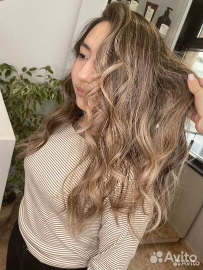 Окрашивание волос. Стрижка