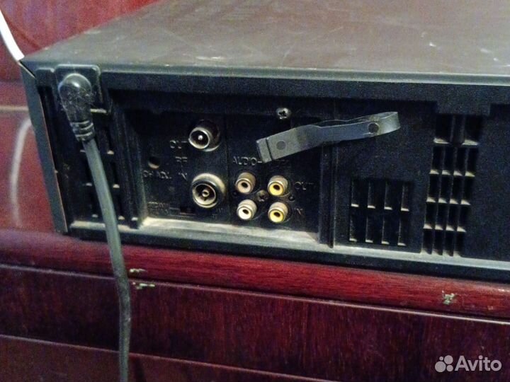 Видеомагнитофон panasonic NV-P05reun