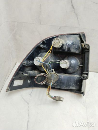 Фонарь задний правый Лада Приора седан 1.6 21126