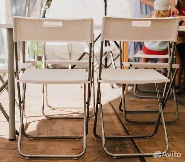 Стулья белые/прозрачные 