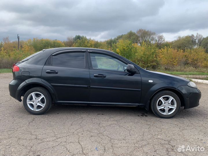 Chevrolet Lacetti 1.4 МТ, 2011, битый, 196 222 км