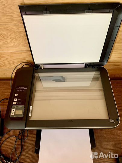 Цветной струйный принтер мфу HP Deskjet Ink 2520hc