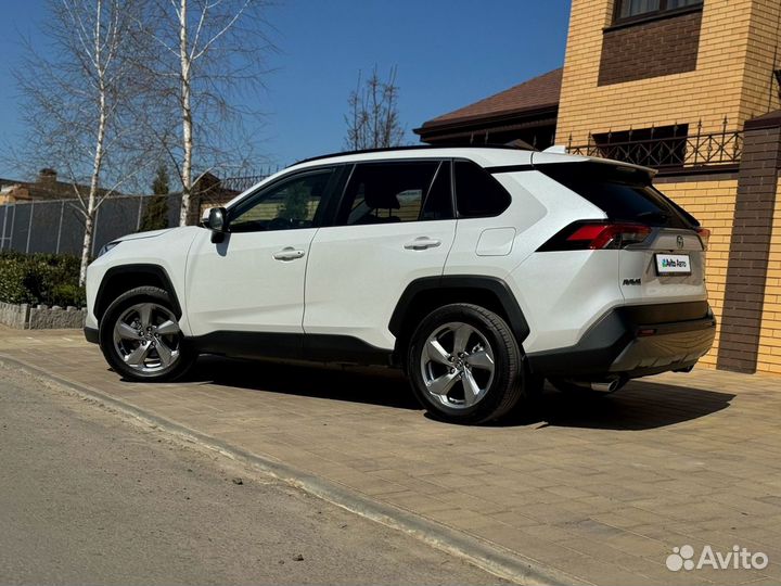 Toyota RAV4 2.0 CVT, 2022, 80 000 км