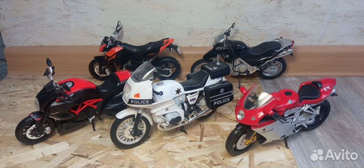 Модель мотоцикла BMW R1200C 1:18