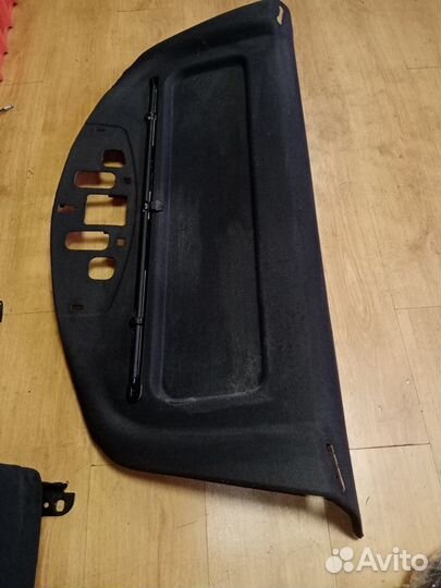 Рено Меган 2 седан задняя полка