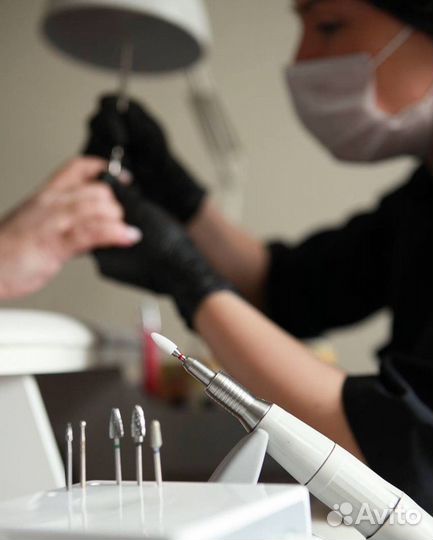 Маникюр Luxio