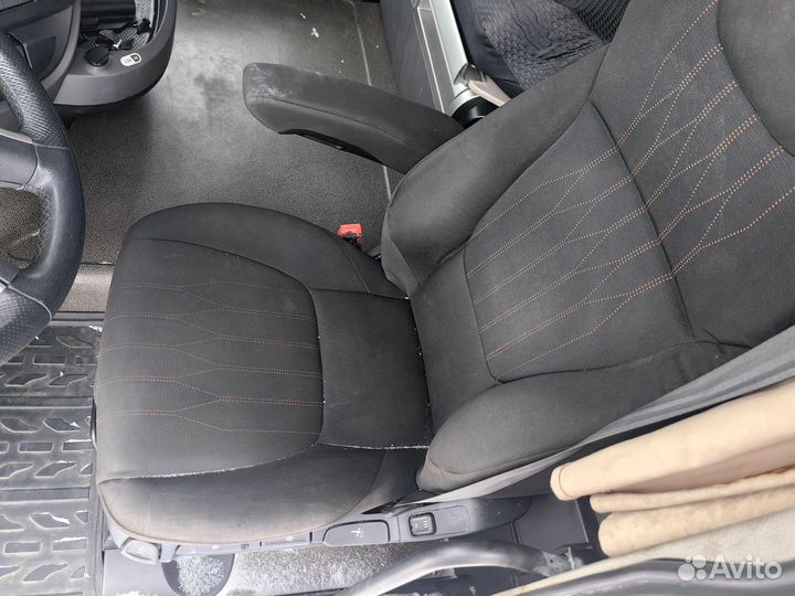 Сиденье водительское DAF XF106 2020г