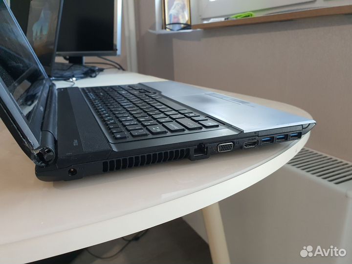 Ноутбук Fujitsu lifebook N532