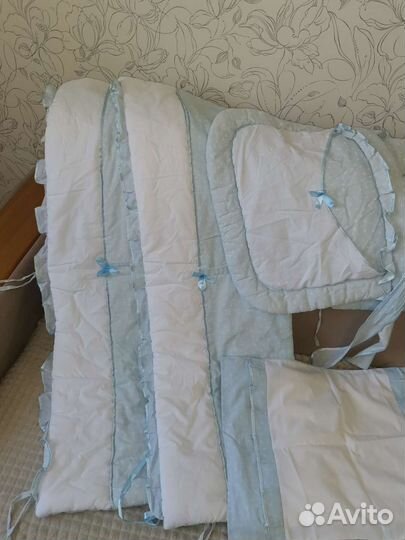 Комплект в детскую кроватку бортики