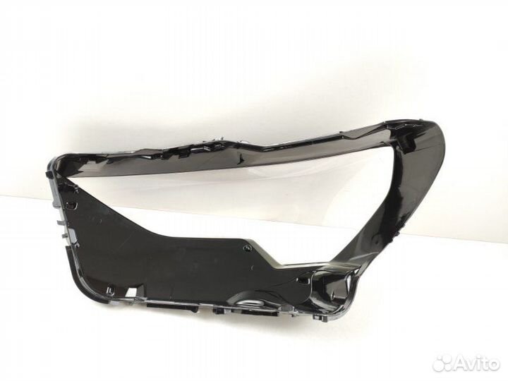Стекло фары правое Audi Q3 F3 2018