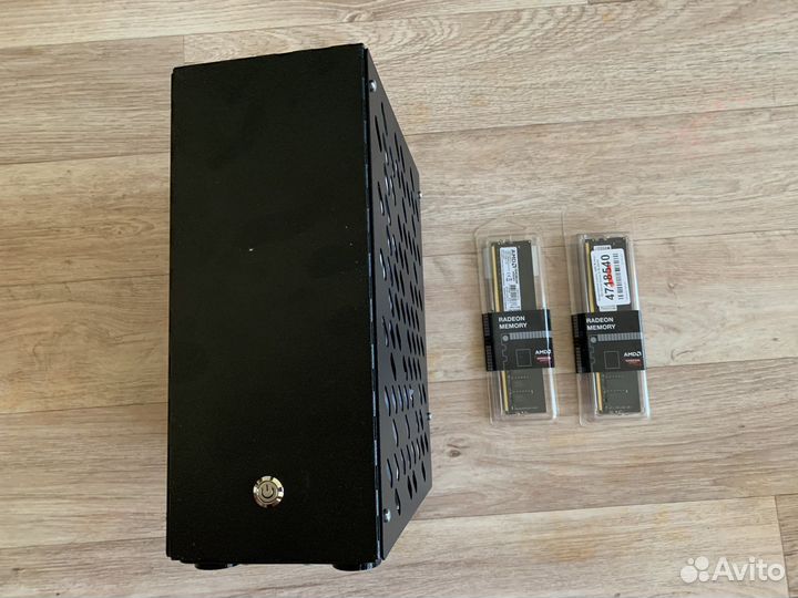 Корпус miniITX