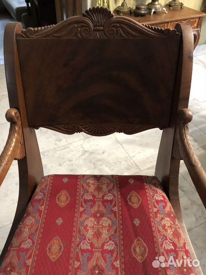 Кресло антикварное