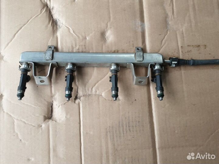 Топливная рампа 5F20X1 Ford