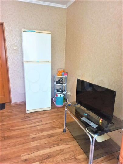 Комната 14 м² в 5-к., 2/2 эт.