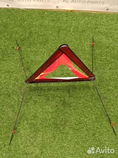 Знак аварийной остановки Audi A4 8K2 caga 2010