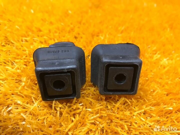 Крепление радиатора Porsche Cayenne 957 2007-2010