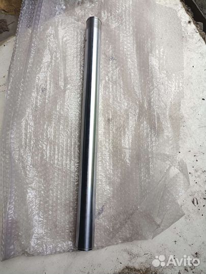 Перо вилки на мотоцикл