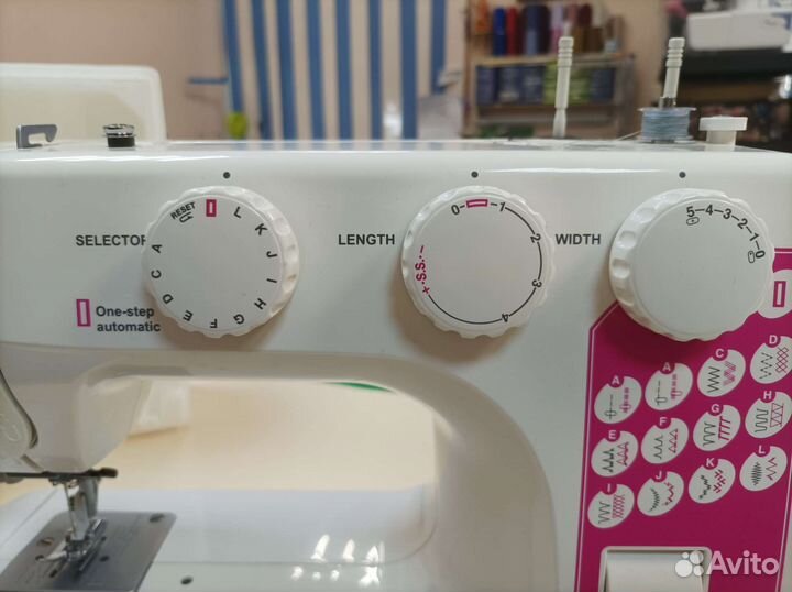 Швейная машина новая в упаковке