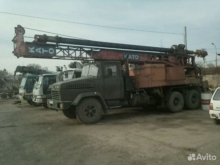 Автобуровая ямобур гусеничная