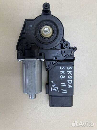 Моторчики стеклоподъемника Skoda SuperB