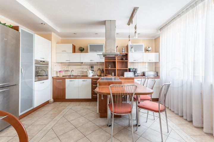 Комната 20 м² в 3-к., 8/13 эт.