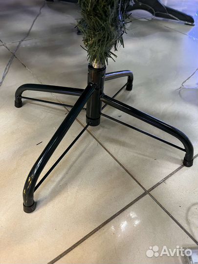 Искусственная ель 