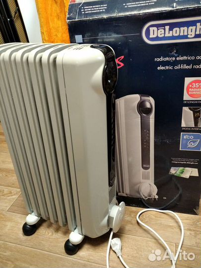 Масляный радиатор De'Longhi trrs 0715 E