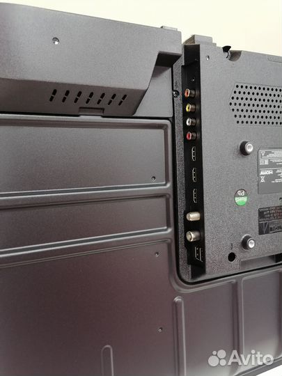 Разбитый телевизор Aceline 32HEN1