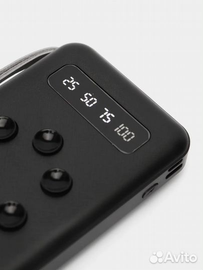 Внешний аккумулятор со встроенными кабелями Thatti