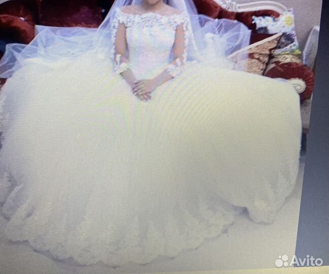 Свадебное платье