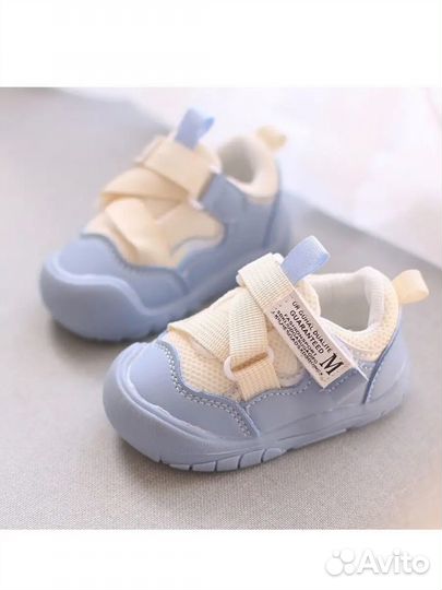 Кроссовки детские