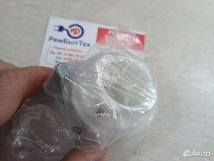 Держатель корпуса шнека bosch