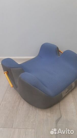 Детское кресло бустер