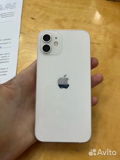 iPhone 12, 64 ГБ