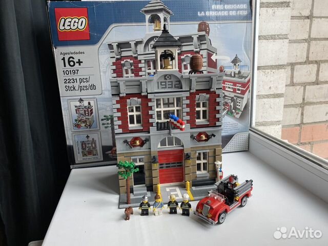 Lego creator 10197 online