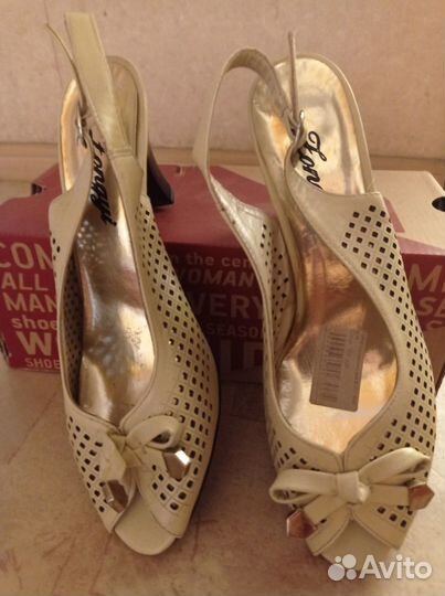 Продаю босоножки