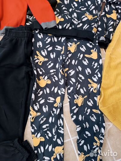 Спортивный костюм,штаны,кофты для девочки 146-152