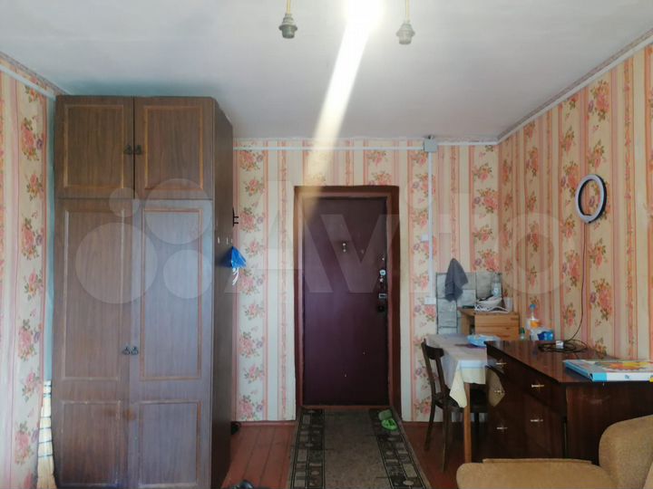 Комната 18 м² в 1-к., 2/4 эт.